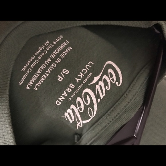 2019 COCA COLA GRAPHIC TEE - Picture 2 of 3